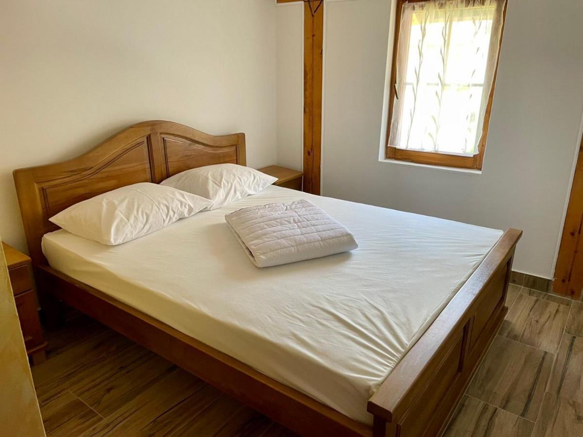 Kula Nekovic Bed & Breakfast Gusinje Екстериор снимка
