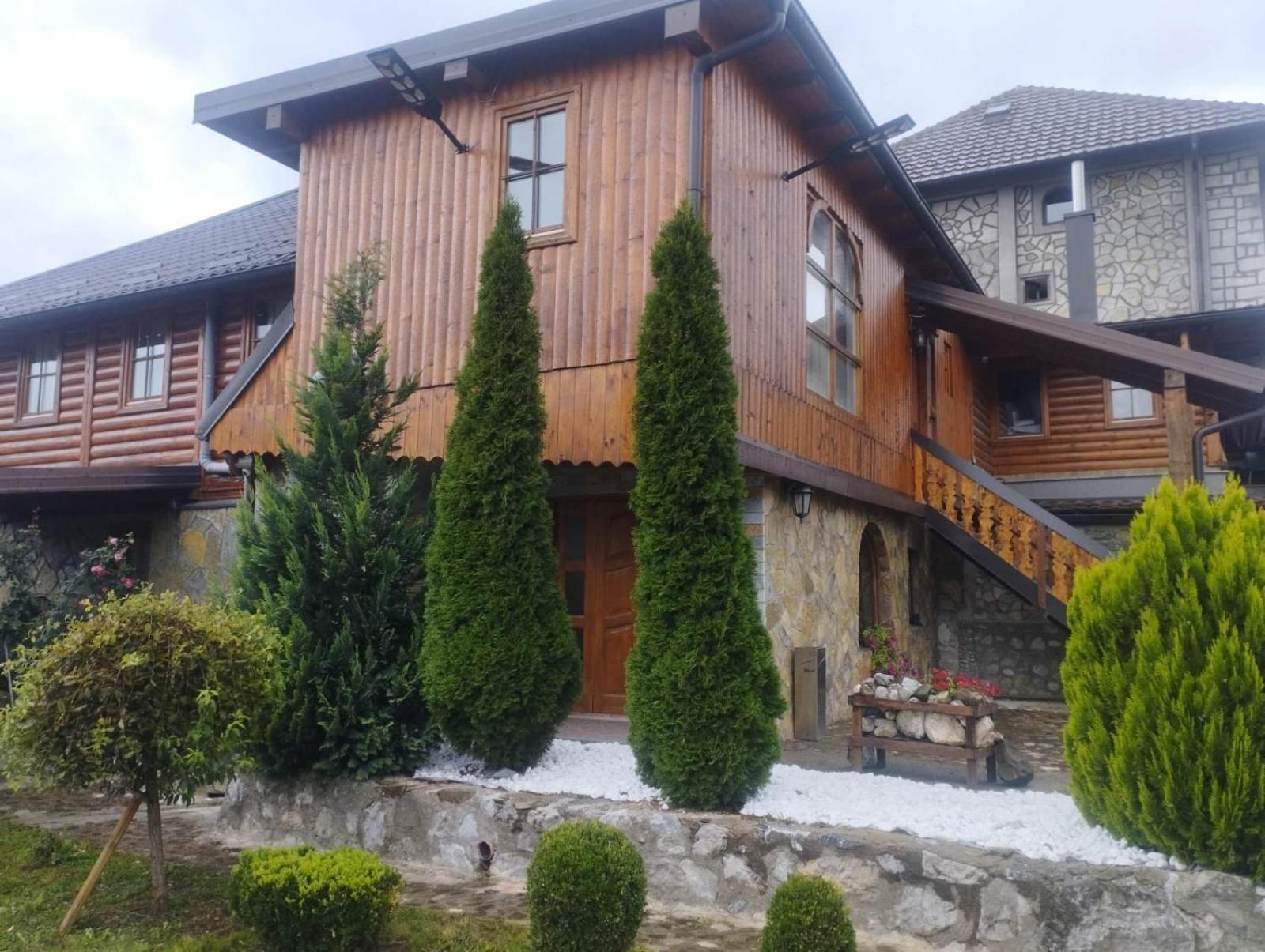 Kula Nekovic Bed & Breakfast Gusinje Екстериор снимка